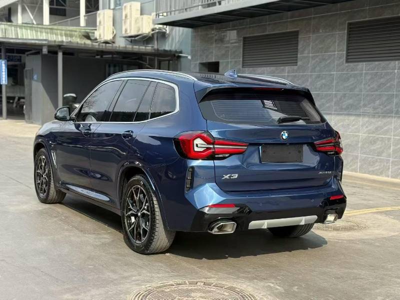 BMW X3 2022 car image #9
