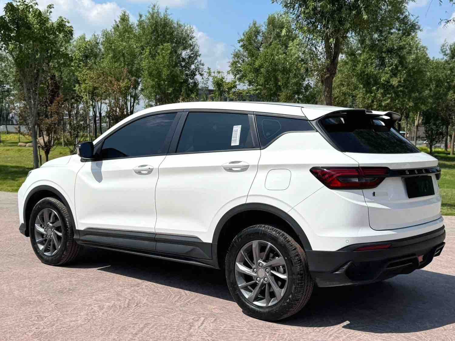 GEELY Coolray 2025 #7 GEELY Coolray 2025 car image #7