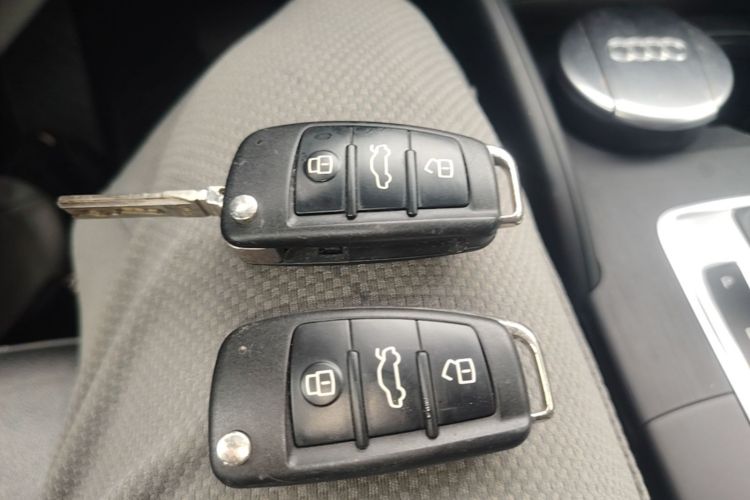 Audi A3 2019 car image #9