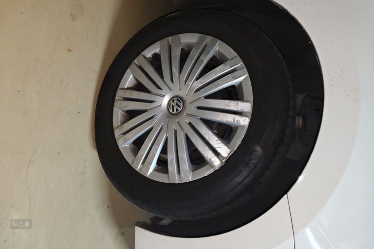 Volkswagen Polo 2019 car image #9