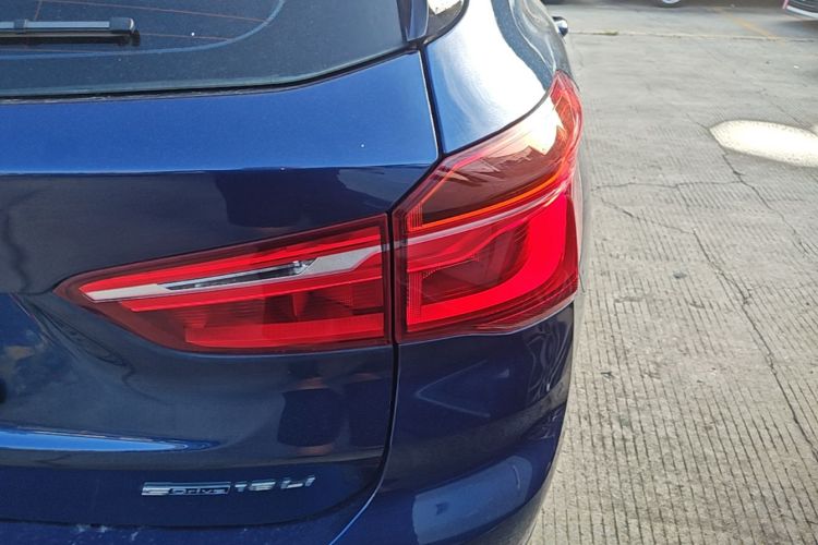 BMW X1 2019 #8 BMW X1 2019 car image #8