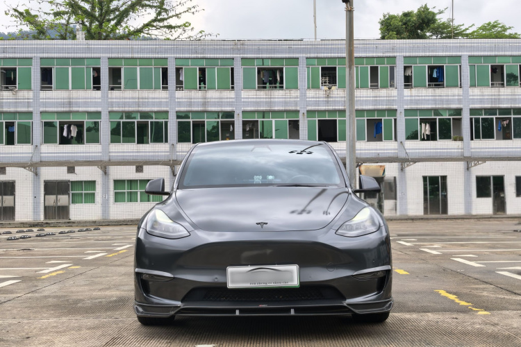 Tesla Model Y 2022 #3 Tesla Model Y 2022 car image #3