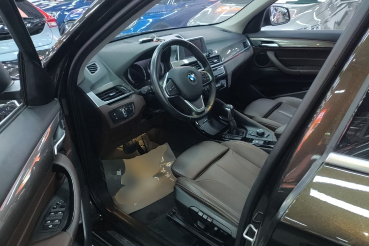 BMW X1 2018 #16 BMW X1 2018 car image #16