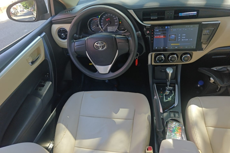 Toyota Corolla 2018 #11 Toyota Corolla 2018 car image #11