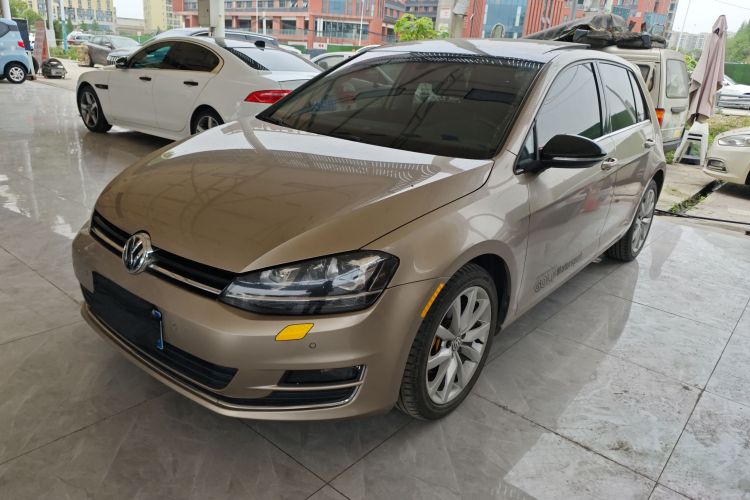 Volkswagen Golf 2015 car image #2