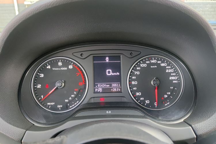 Audi A3 2019 car image #12