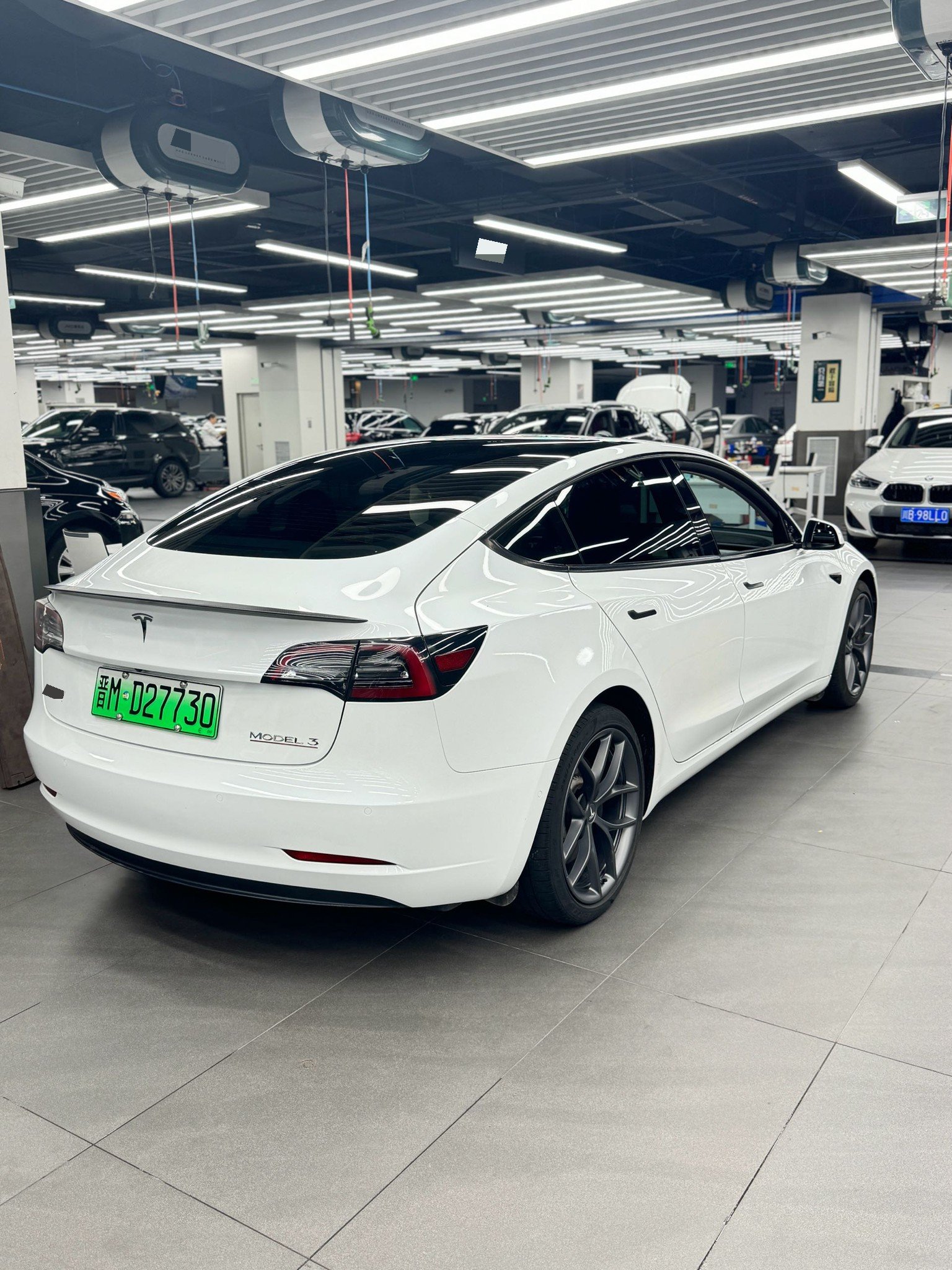 Tesla Model 3 2021 car image #3