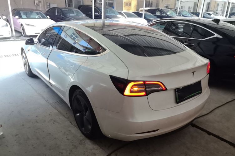 Tesla Model 3 2020 immagine di auto #5