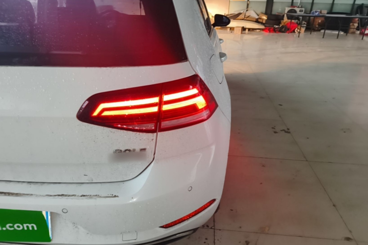 Volkswagen Golf 2019 #8 Volkswagen Golf 2019 car image #8