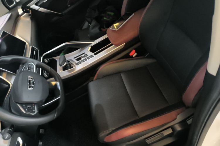 GEELY Coolray 2021 #15 GEELY Coolray 2021 car image #15