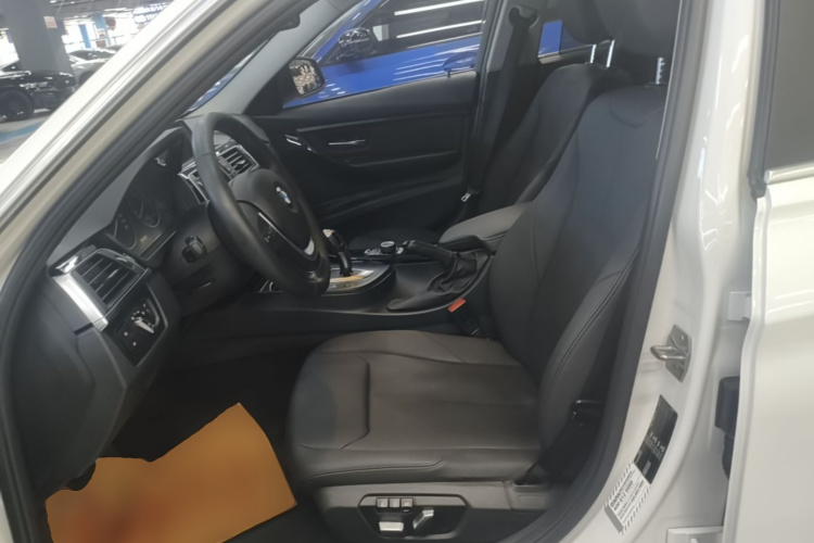 BMW 3 Series 2017 #19 BMW 3 Series 2017 car image #19