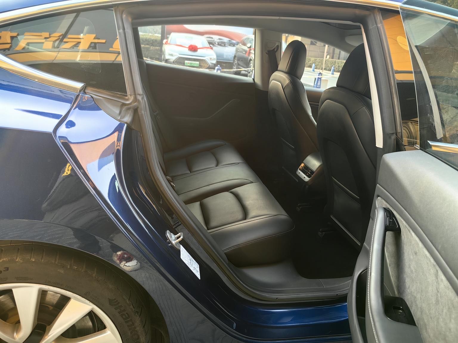 Tesla Model 3 2020 imagen de coche #17