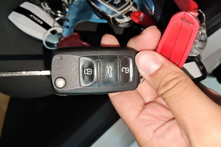 Volkswagen Santana 2021 car image #9