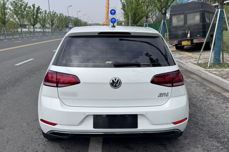 Volkswagen Golf 2020 изображение автомобиля #9