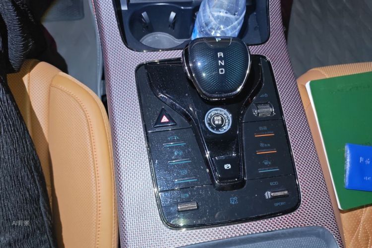 BYD Han 2021 imagem de carro #16