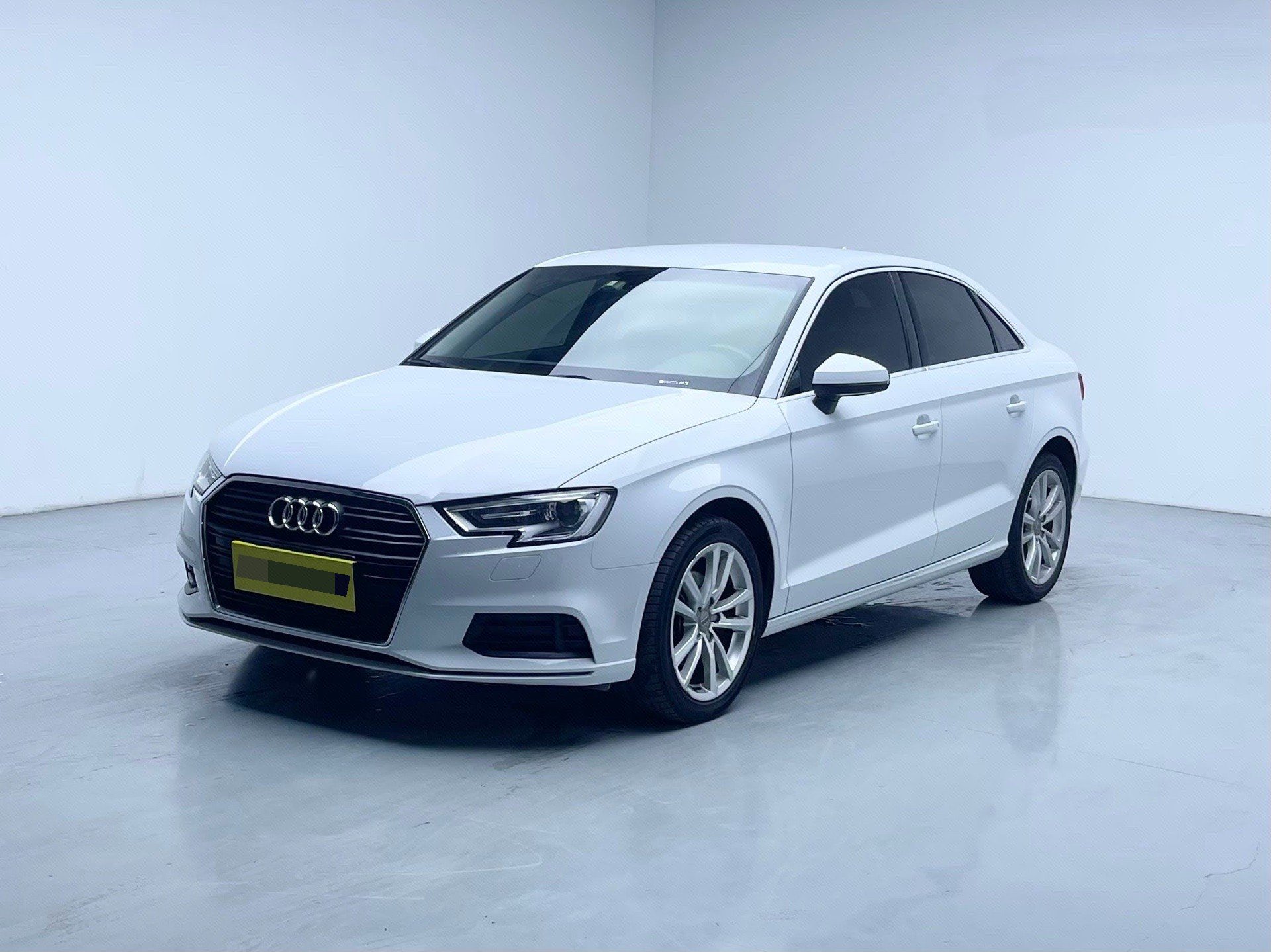 Audi A3 2018 car image 