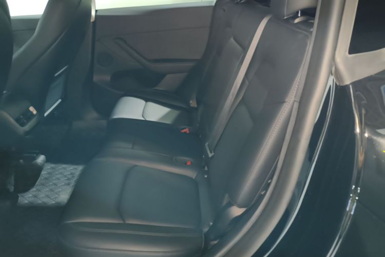 Tesla Model Y 2023 #17 Tesla Model Y 2023 car image #17