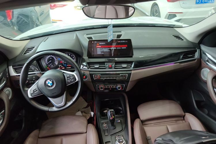 BMW X1 2021 car image #10