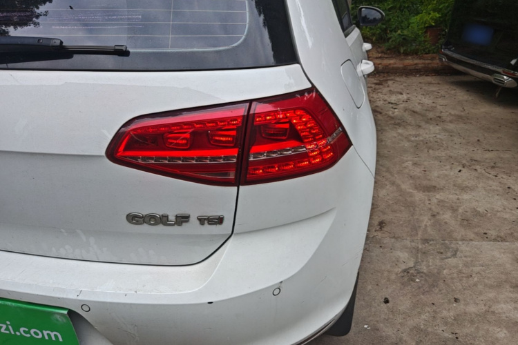 Volkswagen Golf 2015 car image #8