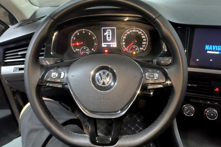 Volkswagen Bora 2019 car image #11