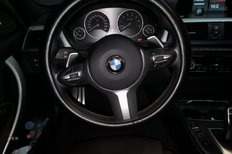 BMW 3 Series 2019 imagem de carro #12