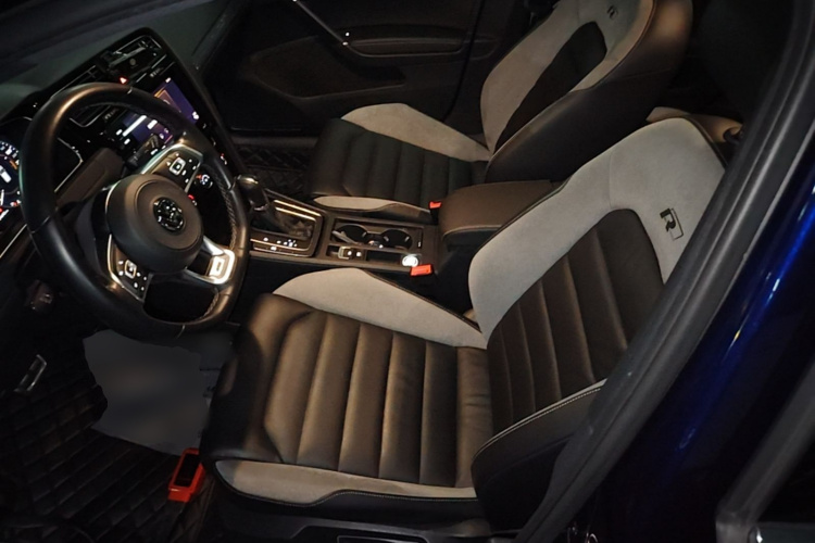Volkswagen Golf 2020 car image #15