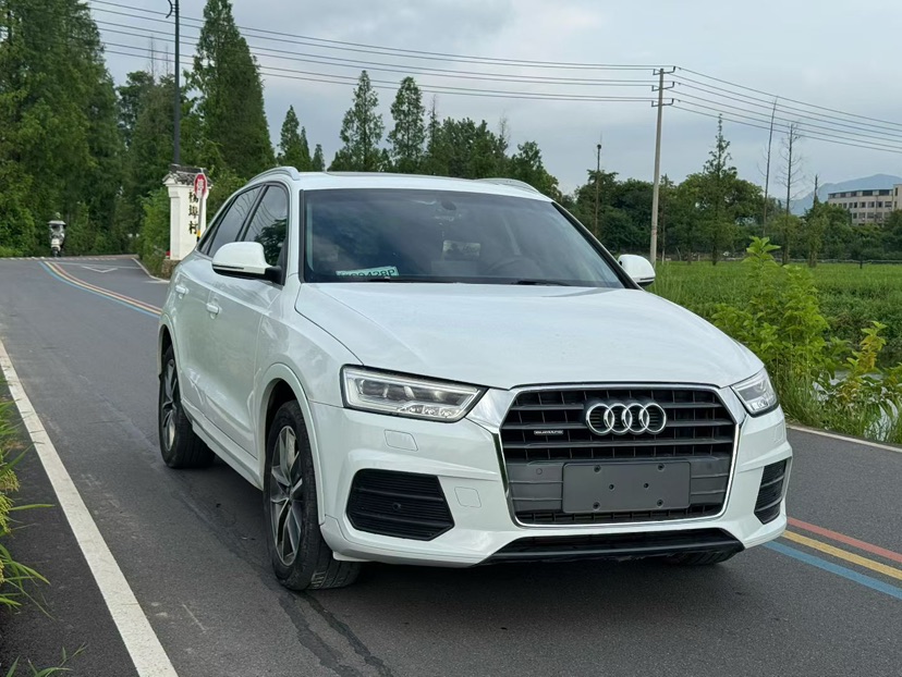 Audi Q3 2017 car image #4