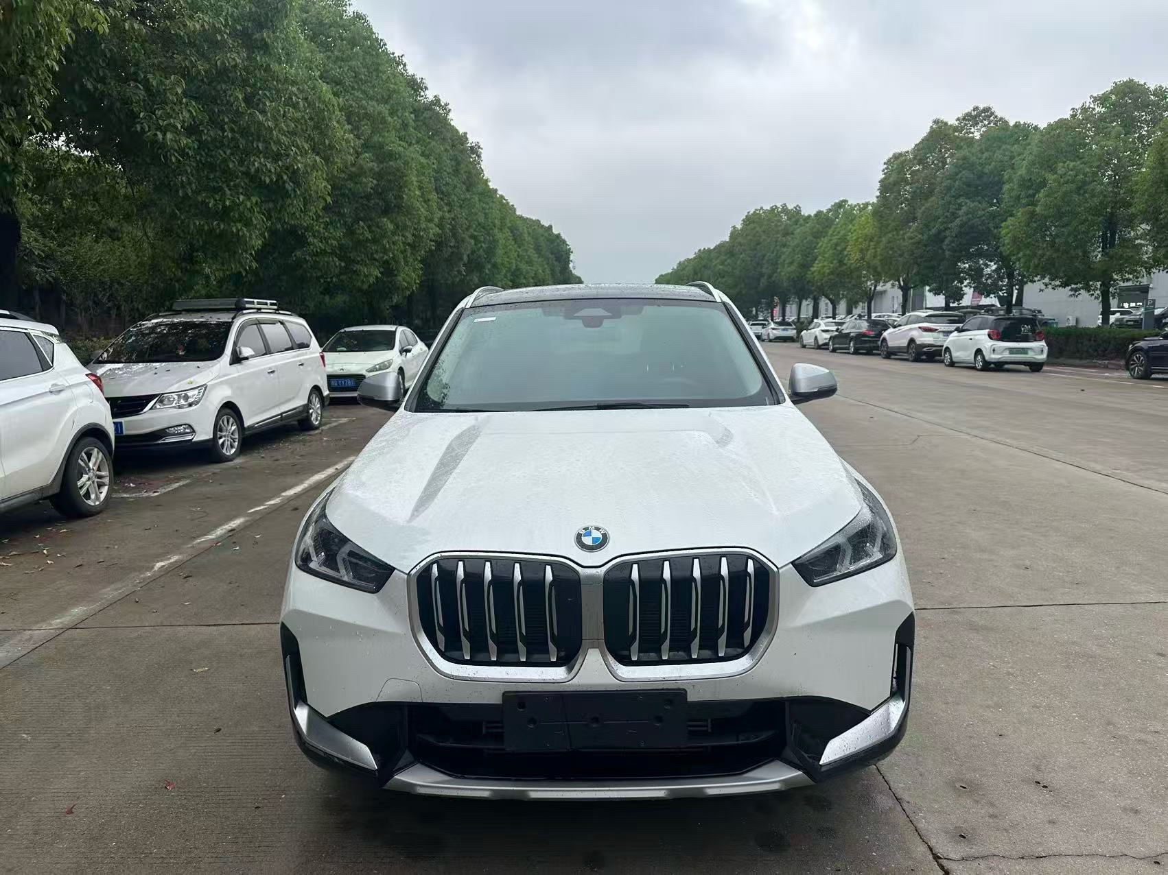 BMW X1 2023 image de voiture #2
