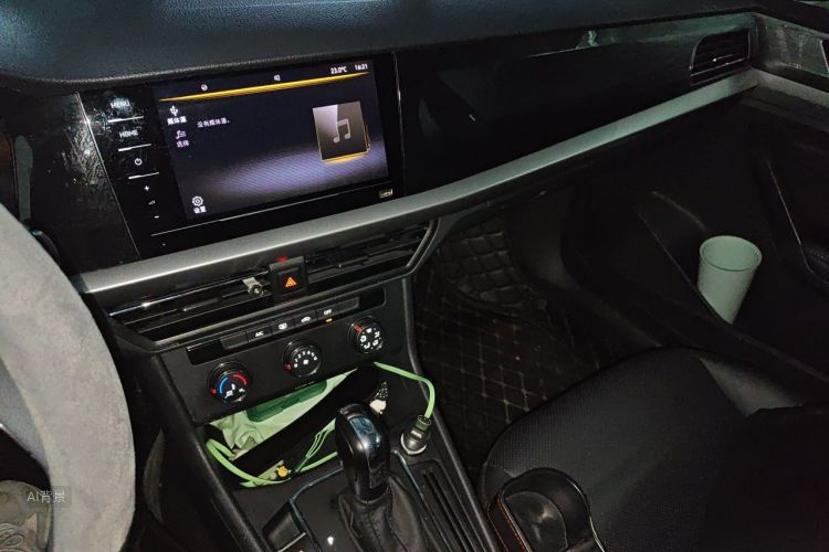 Volkswagen Lavida 2021 car image #16