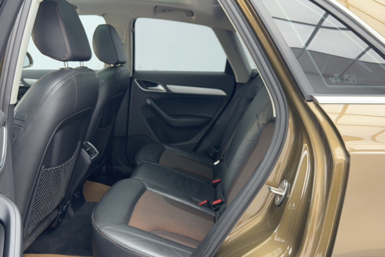 Audi Q3 2018 #21 Audi Q3 2018 car image #21