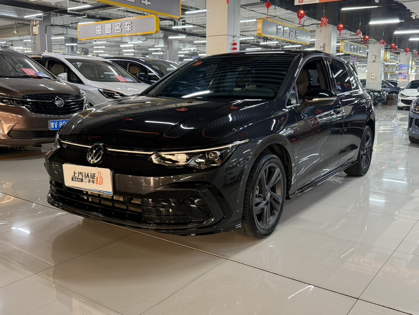 Volkswagen Golf 2023 car image 