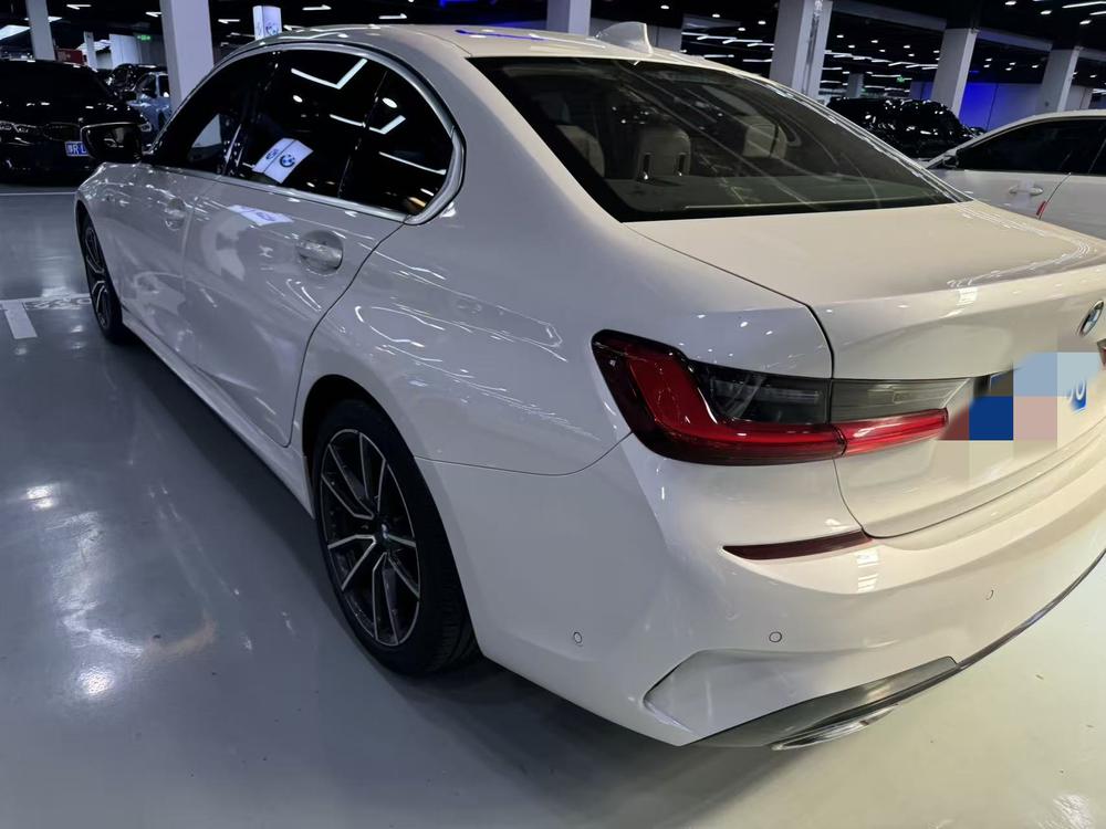 BMW 3 Series 2020 car image #4