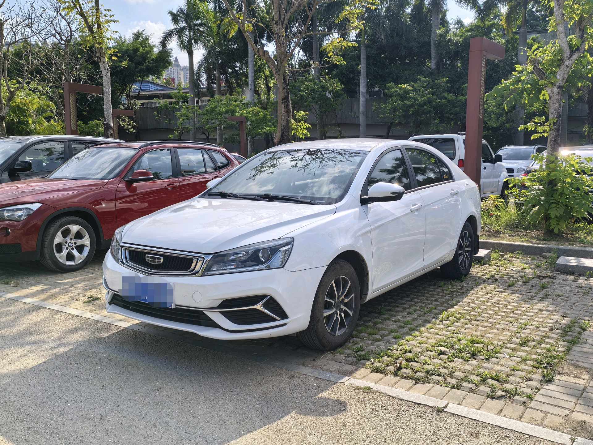 GEELY Emgrand 2019 car image 