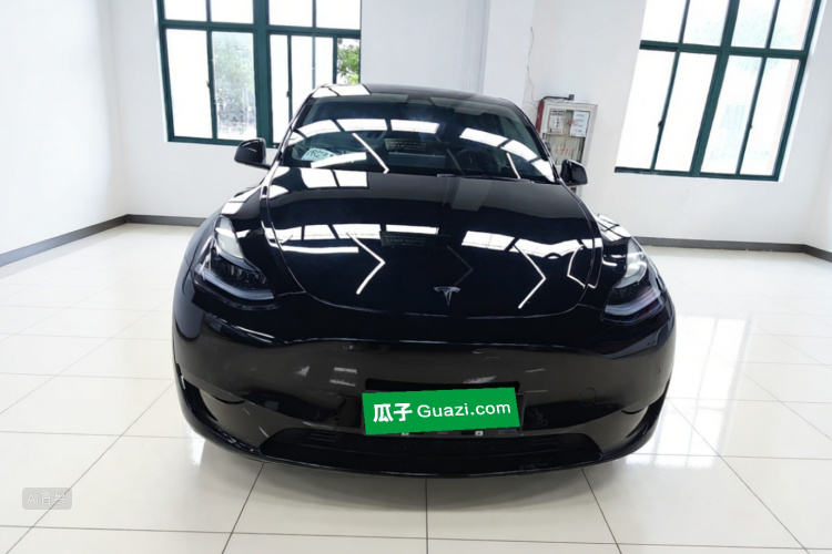Tesla Model Y 2022 #3 Tesla Model Y 2022 car image #3