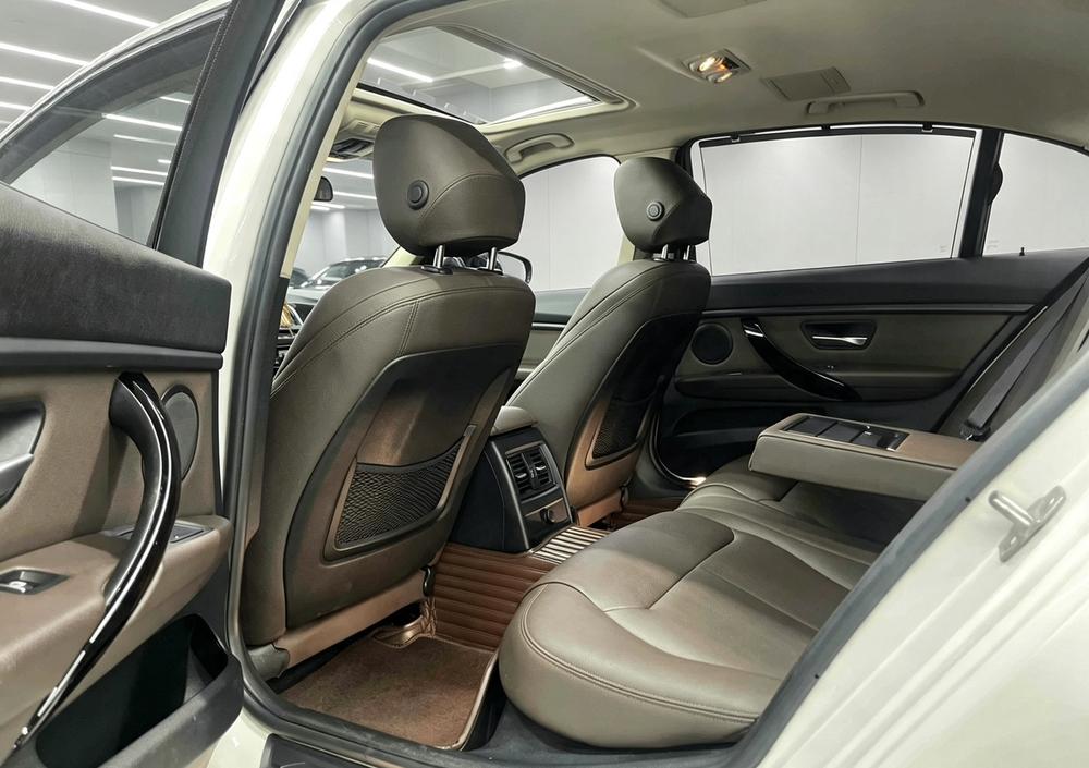 BMW 3 Series 2018 #13 BMW 3 Series 2018 car image #13