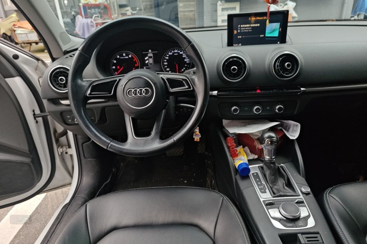 Audi A3 2017 car image #11