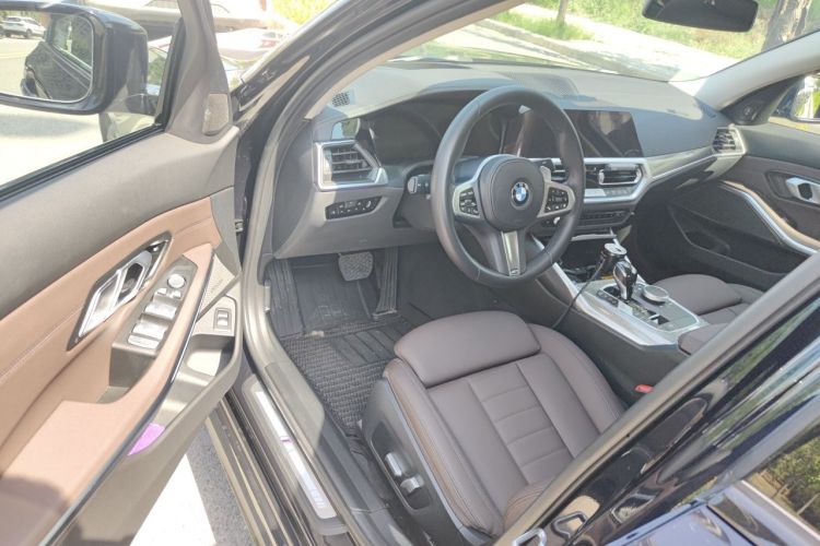 BMW 3 Series 2021 #13 BMW 3 Series 2021 car image #13