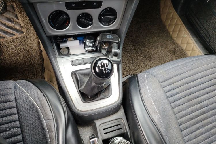 Volkswagen Lavida 2016 car image #16