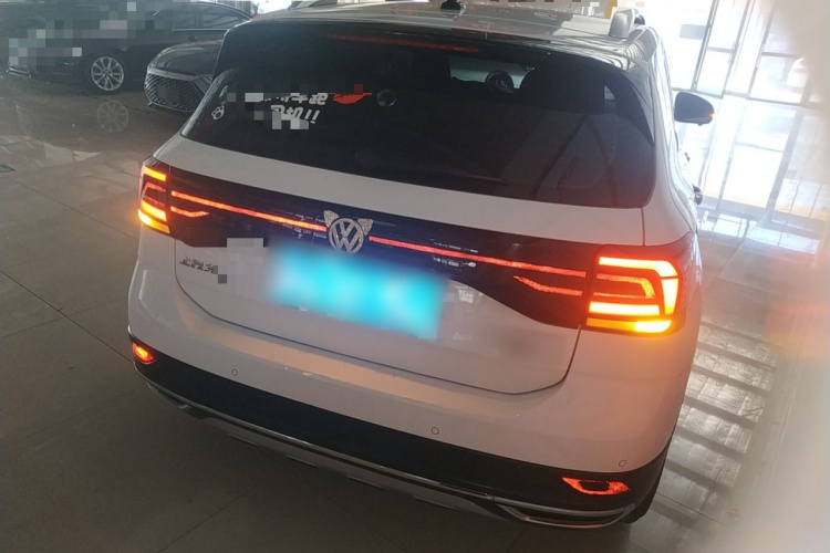 Volkswagen T-Cross 2021 car image #7