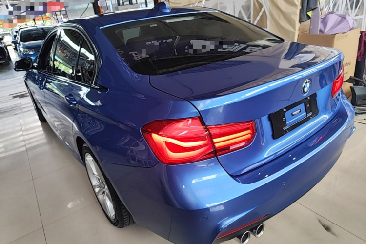 BMW 3 Series 2018 #5 BMW 3 Series 2018 car image #5