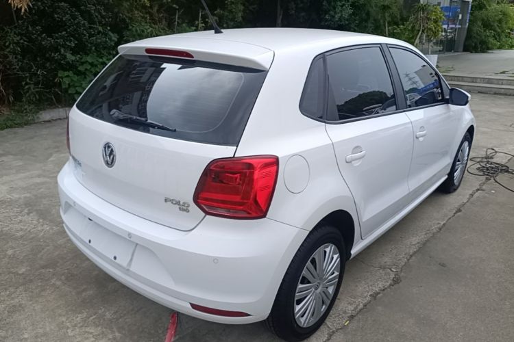 Volkswagen Polo 2017 car image #7