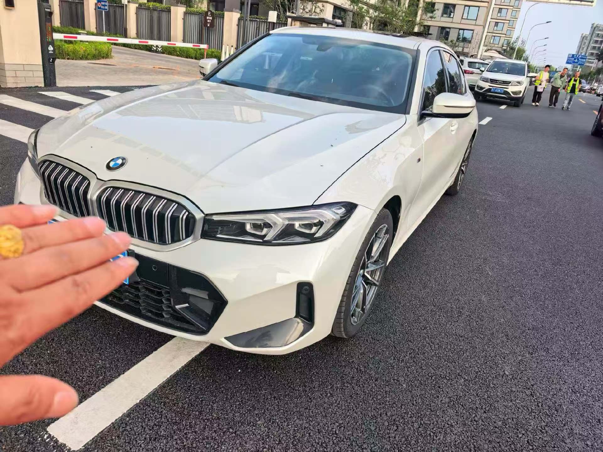 BMW 3 Series 2023 car image 