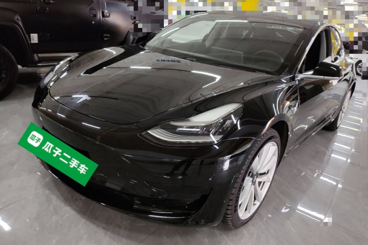 Tesla Model 3 2020 car image #2