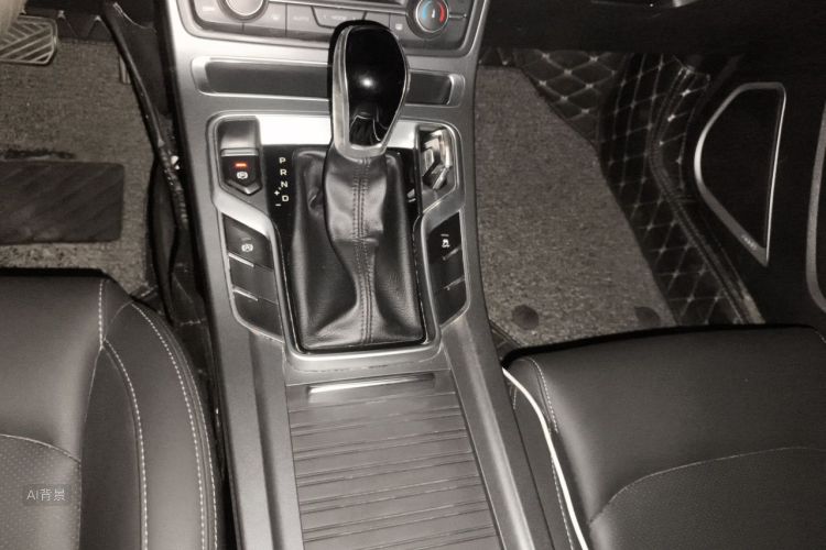 GEELY Emgrand 2019 car image #16