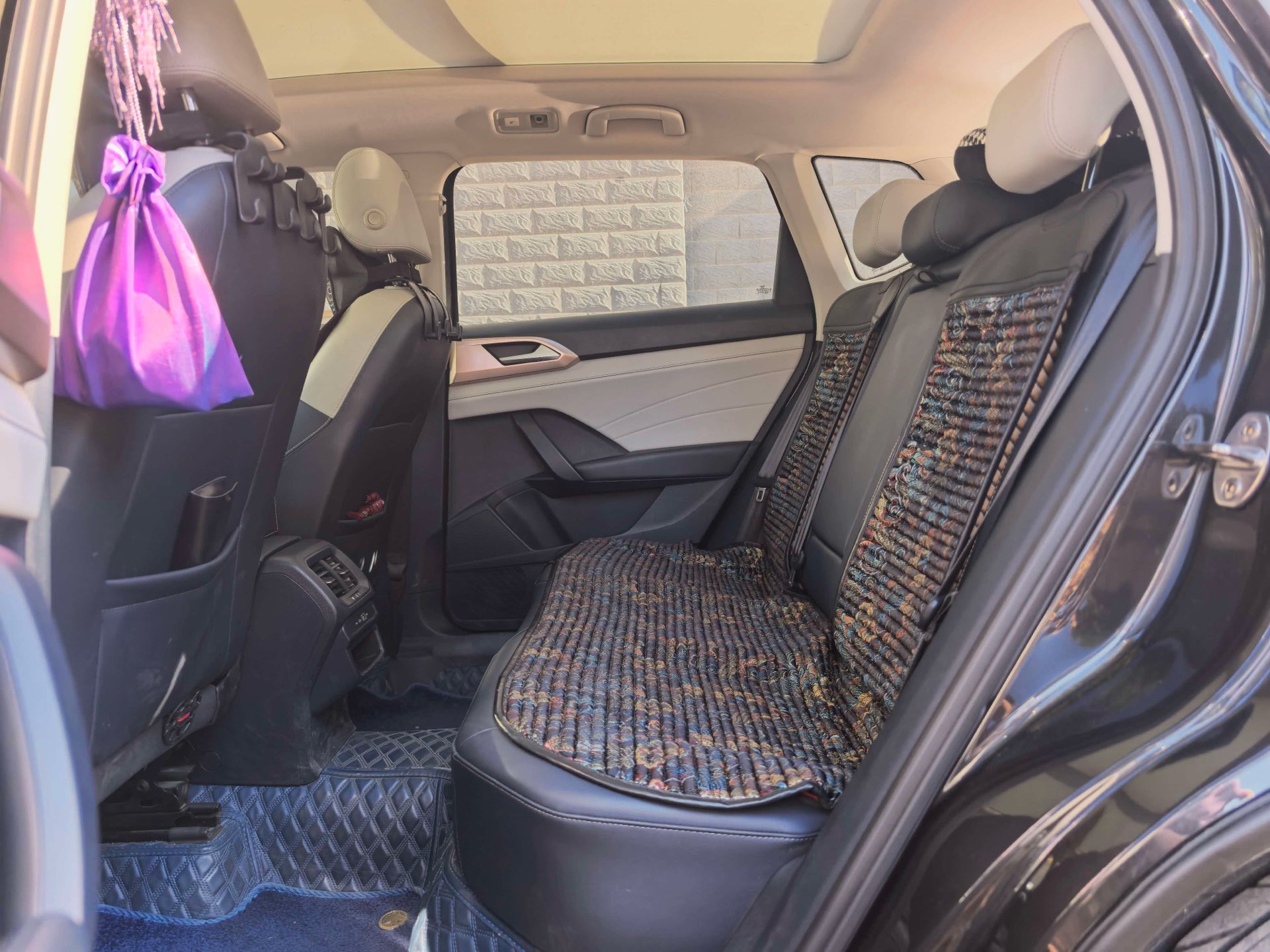 2023 car image #6