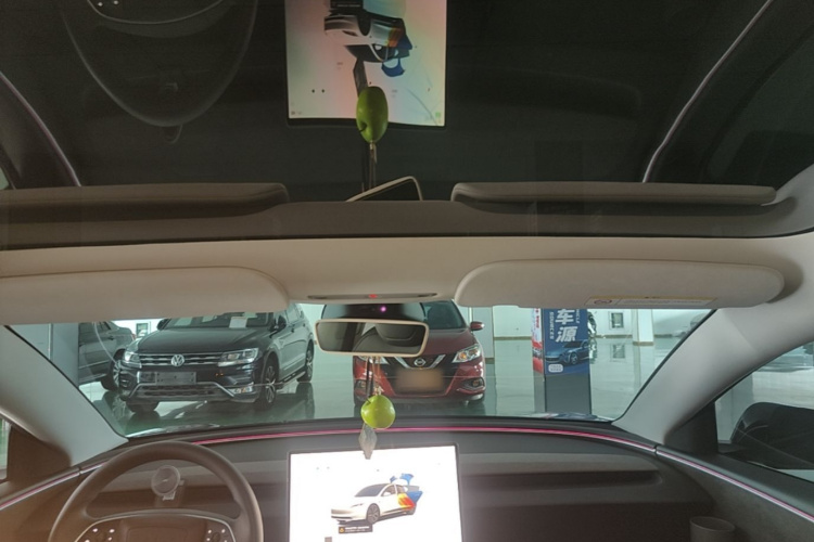 Tesla Model 3 2024 #18 Tesla Model 3 2024 car image #18