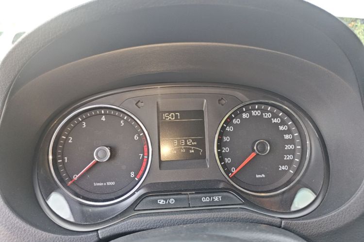 Volkswagen Polo 2015 #12 Volkswagen Polo 2015 car image #12