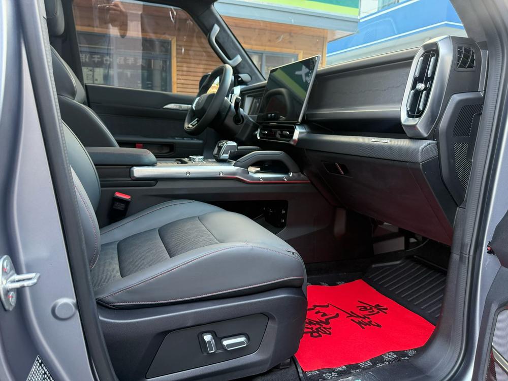 2024 car image #6
