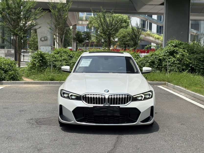 BMW 3 Series 2023 car image #2