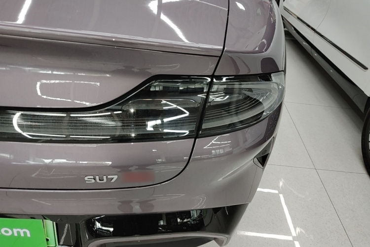 MI SU7 2024 #8 MI SU7 2024 car image #8